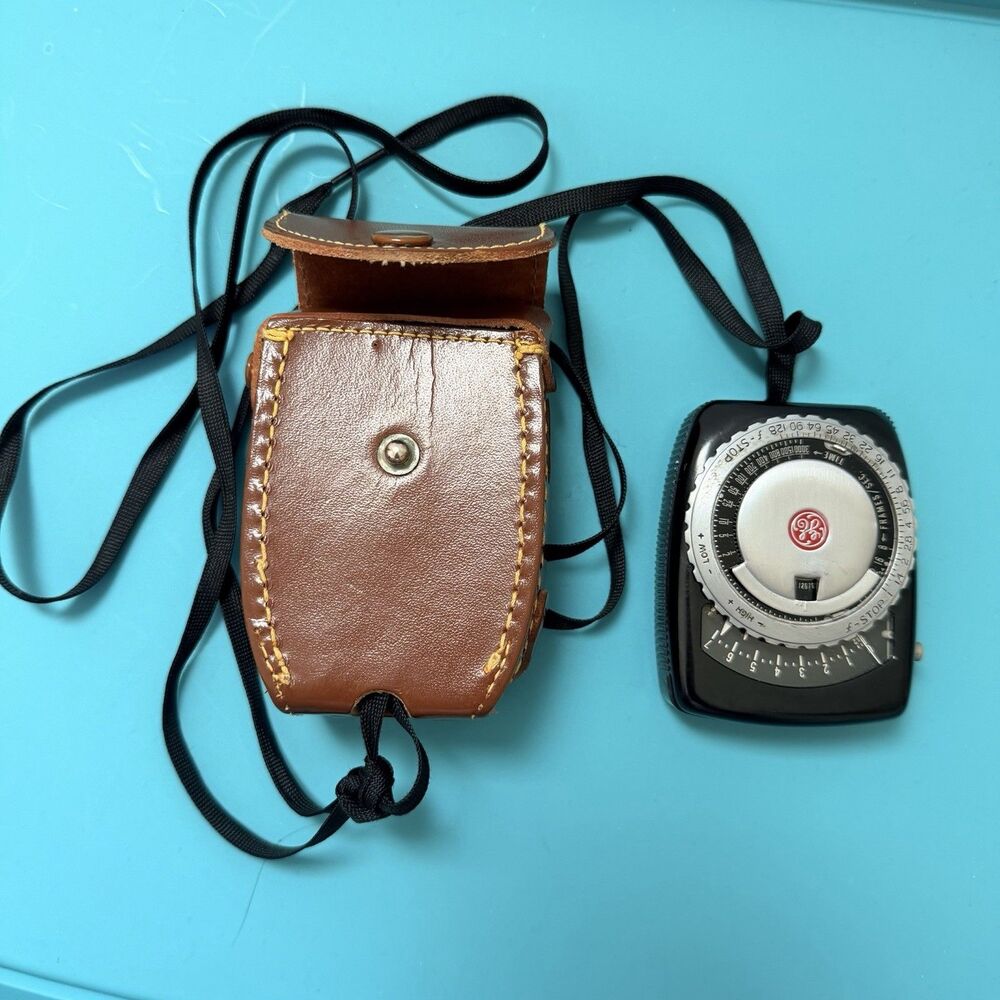 Vintage GE General Electric PR-1 Light Exposure Meter w/ case untested USA Made